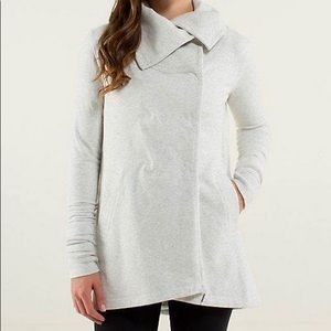 Lululemon Gratitude Wrap 4